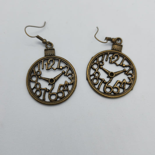 Boucles d’oreilles horloge