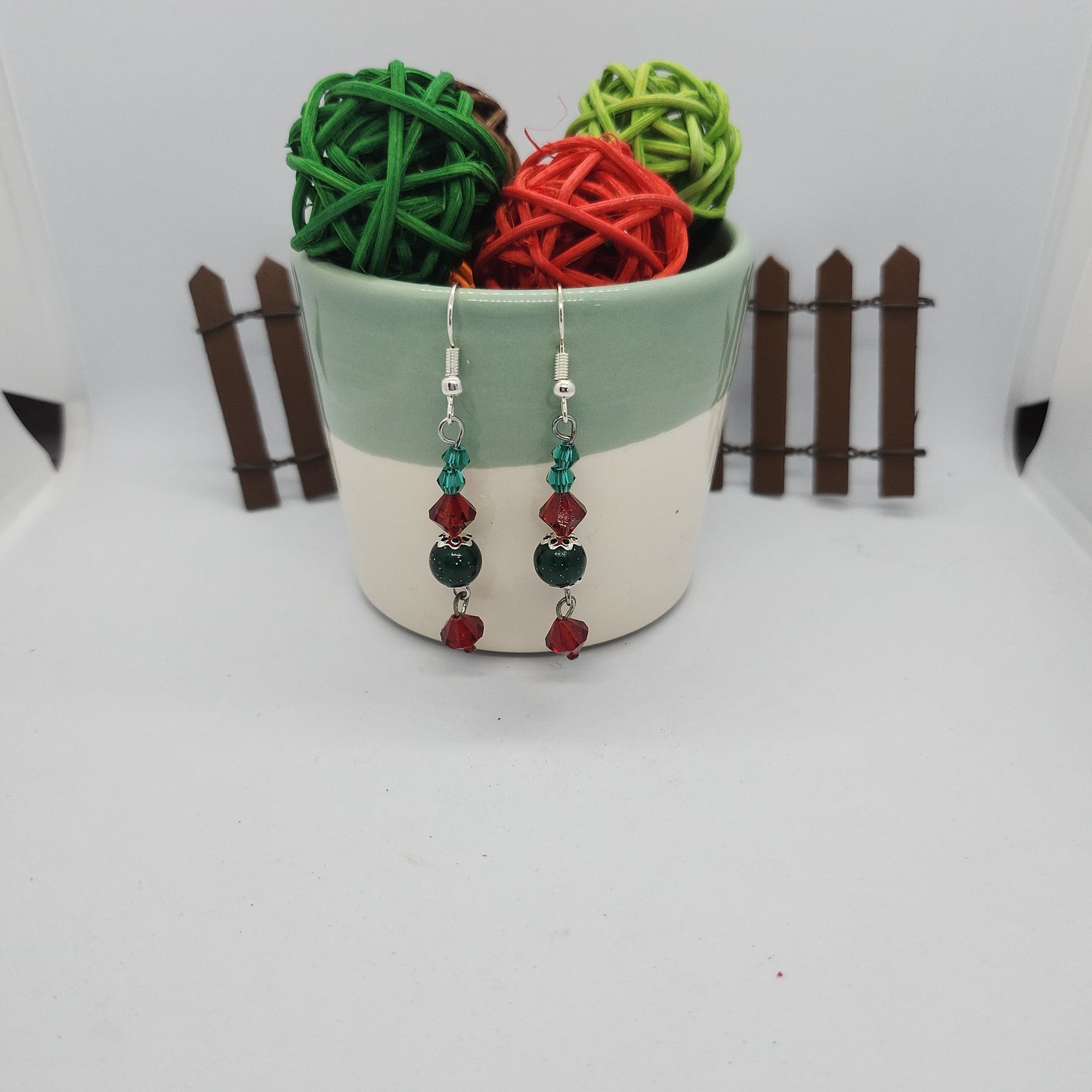Boucles d'oreilles vertes et rouges