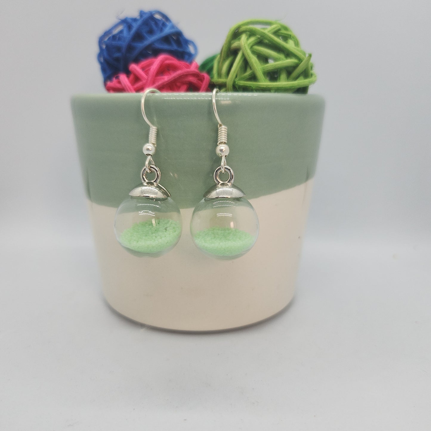 Boucles d’oreilles boule en verre