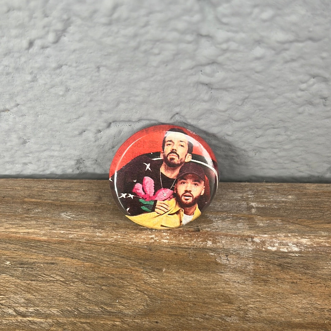 Broche badge Big Flo et Oli