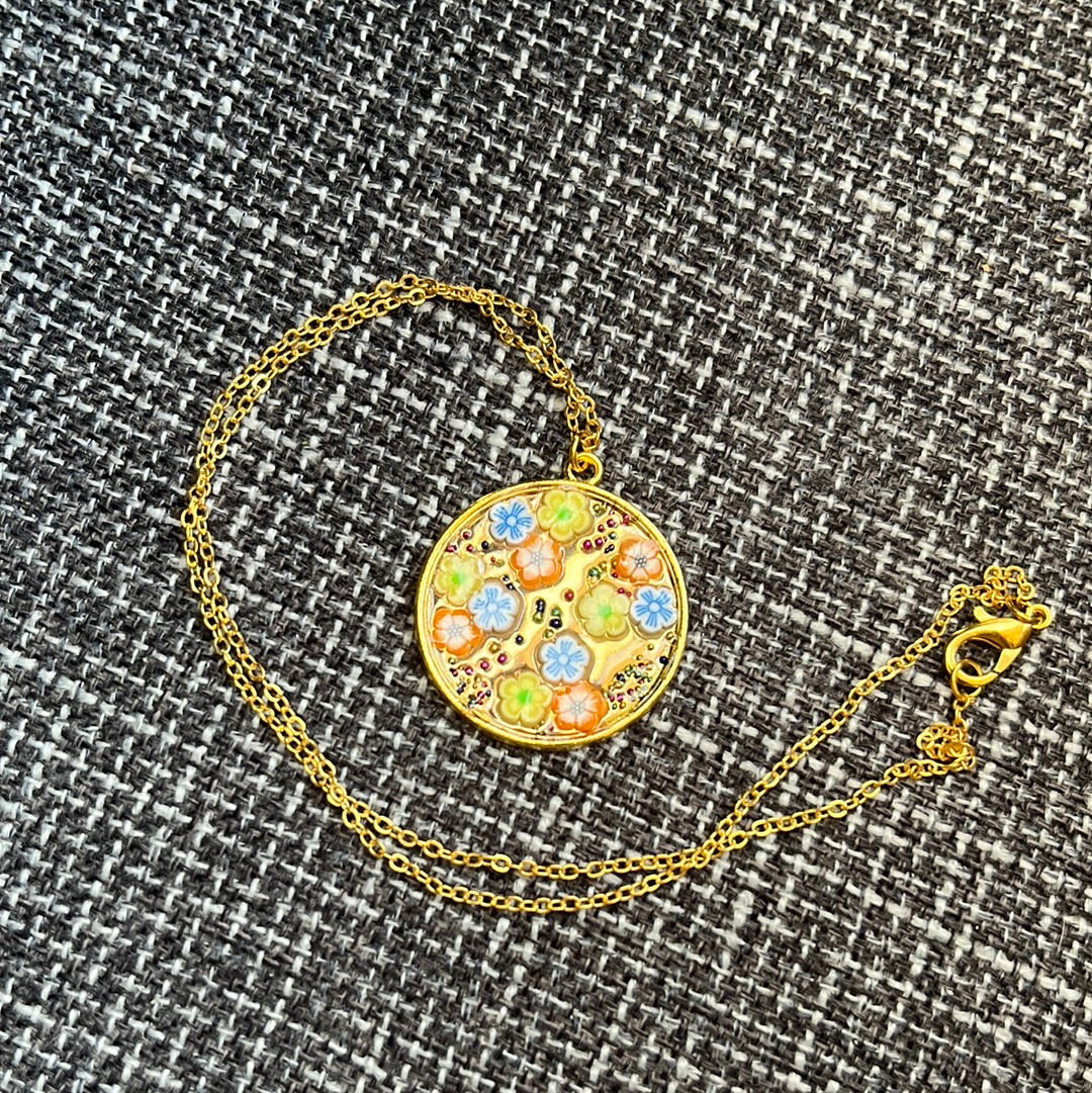 Collier multicolore