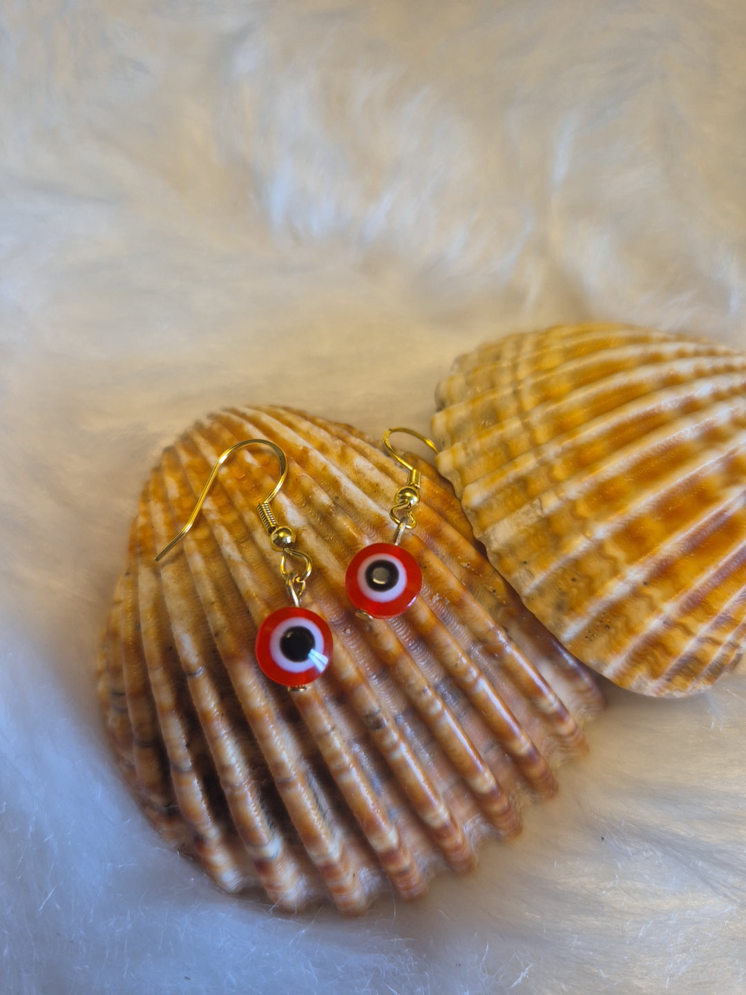 Boucles d'oreilles œil rouge