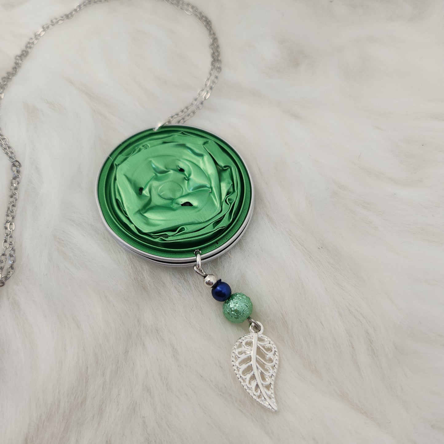Collier capsule verte