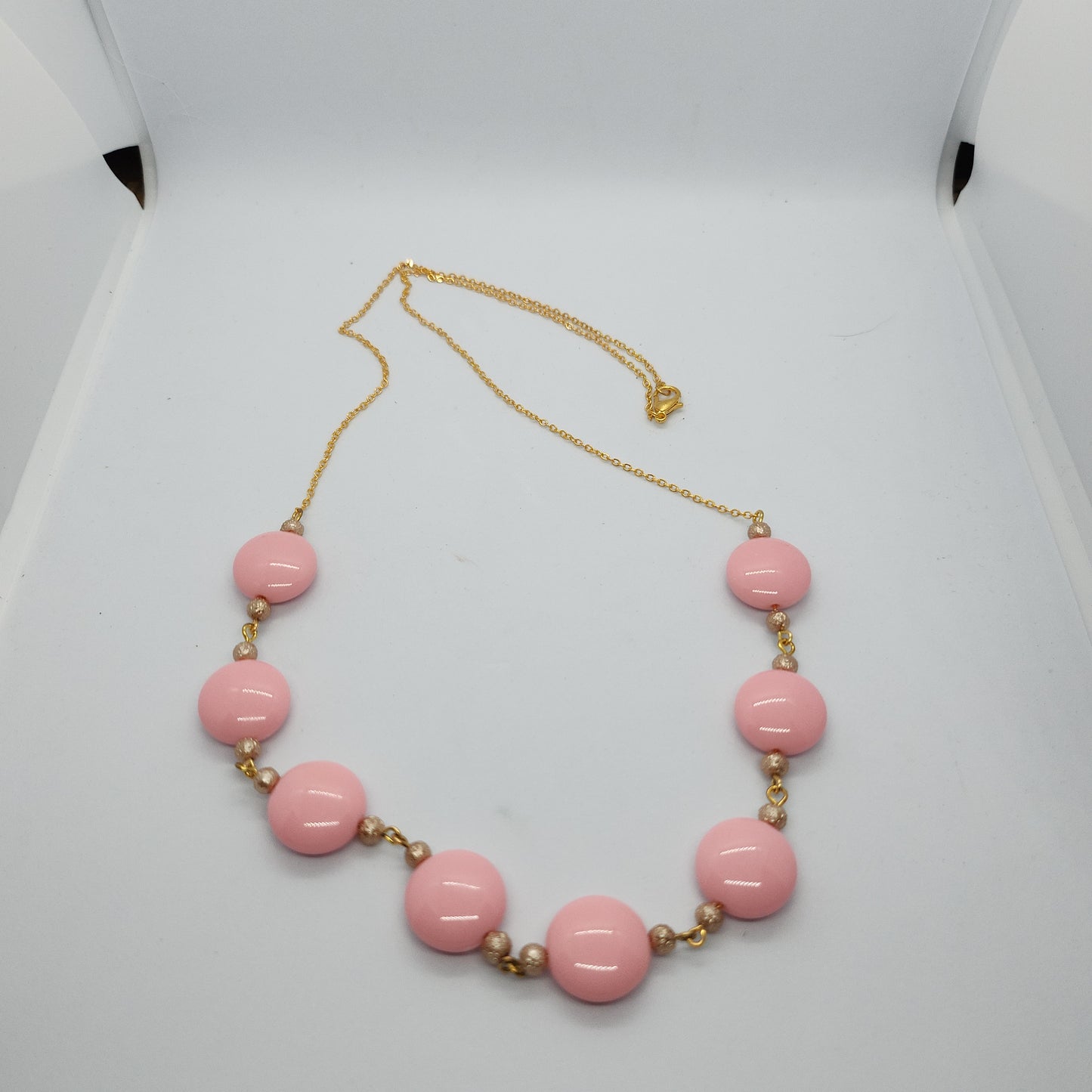 Collier rose et doré