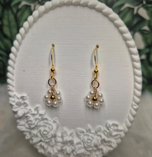Boucles d’oreilles fleurs en perles 🌸✨ #Bijoux #Perles #Fleurs