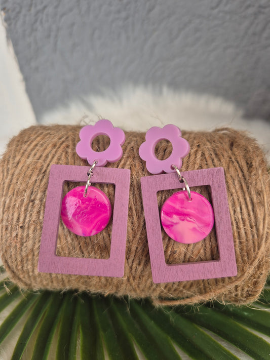 Boucles d’oreilles en pâte polymère rose et bois violet clair 💜🌸✨ #bijoux #création #patepolymere #accessoires