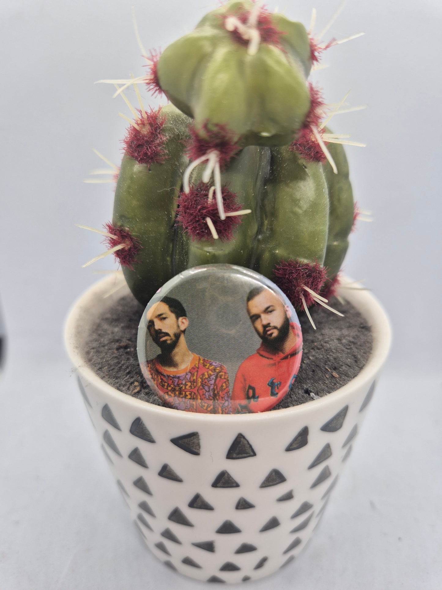 Badge broche personnalités au choix